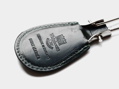 画像4: Whitehouse Cox（ホワイトハウスコックス）S8490 Key-Fob Shoelift（キーホルダー型靴べら）/Black（ブラック）