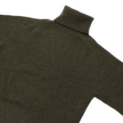 画像4: ★ポイント１０％（12/8迄）INVERALLAN（インバーアラン）Roll Neck Saddle Shoulder Sweater（ロールネックサドルショルダーセーター）"Geelong Lambswool" / Loden Green（ローデングリーン）