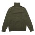 画像2: INVERALLAN（インバーアラン）Roll Neck Saddle Shoulder Sweater（ロールネックサドルショルダーセーター）"Geelong Lambswool" / Loden Green（ローデングリーン） (2)