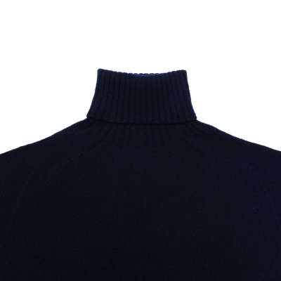 画像3: INVERALLAN(インバーアラン)Roll Neck Saddle Shoulder Sweater(ロールネックサドルショルダーセーター)"Geelong Lambswool" / Nero Navy(ブラックネイビー)