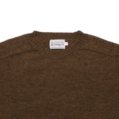 画像3: INVERALLAN(インバーアラン)Crew Neck Saddle Shoulder Sweater(クルーネックサドルショルダーセーター)"Voe True Shetland" / Moorit(ムーリット)※サイズ40のみ