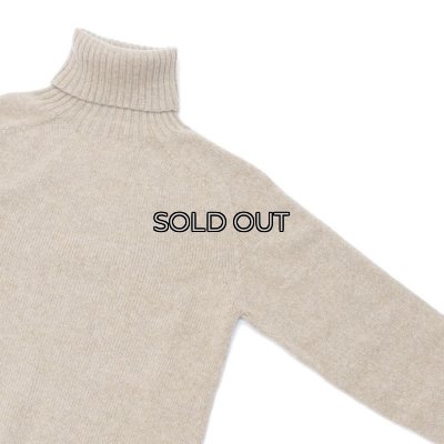 画像4: INVERALLAN（インバーアラン）Roll Neck Saddle Shoulder Sweater（ロールネックサドルショルダーセーター）"Geelong Lambswool" / Dark Natural（ダークナチュラル）