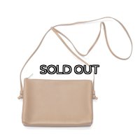 WILD SWANS（ワイルドスワンズ）LUMIERE（ルミエール）サコッシュバッグ/Camel（キャメル）