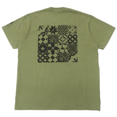 画像2: ENGINEERED GARMENTS（エンジニアードガーメンツ）Printed Cross Crew Neck T-Shirt（プリンテッドクロスクルーネックTシャツ）"JOE" / Olive（オリーブ）