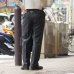 画像12: J.PRESS（J.プレス）PIPED STEM TROUSERS（パイプドステムトラウザー）PEPPIN MERINO SAXONY/Charcoal（チャコールグレー）