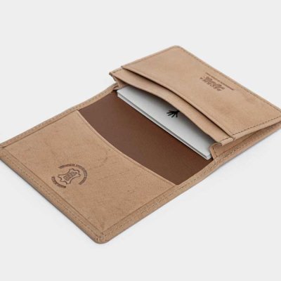 画像4: BEORMA(ベオーマ)GUSSETED CARD CASE(ガセットカードケース)"VINTAGE BRIDLE LEATHER"/Conker×Natural(ブラウン×ナチュラル)