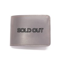 WILD SWANS（ワイルドスワンズ）WINGS（ウイングス）2つ折りウォレットコインケース無し/#8ダークバーガンディ"シェルコードバン"×Choco（チョコ）"サドルプルアップ"