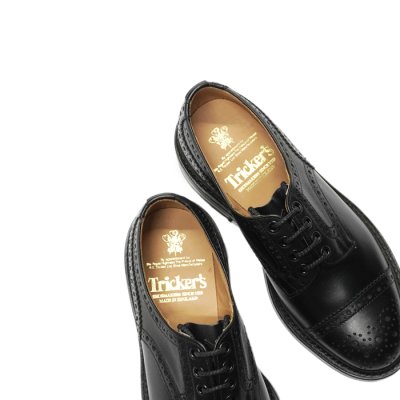 画像7: Tricker's（トリッカーズ）キャップトゥブローグシューズ（ダイナイトソール）/Black Box Calf（ブラックボックスカーフ）
