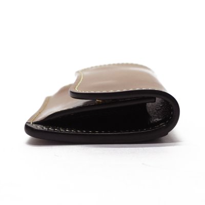 画像4: WILD SWANS(ワイルドスワンズ)TONGUE(タング)マルチコインケース/バーボン"シェルコードバン"×ブラック"型押しサドルプルアップ"