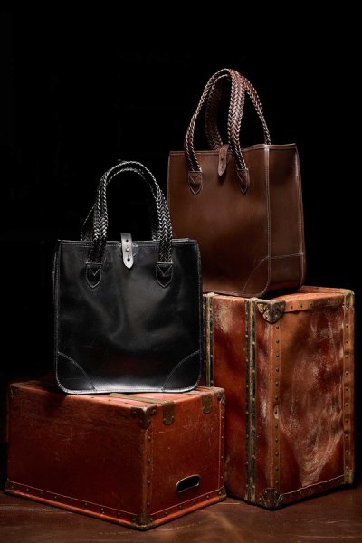 画像11: BEORMA(ベオーマ)The Bodleian(ボドリアン)"Bridle Leathe Tote Bag" / Black(ブラック)