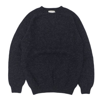 画像1: INVERALLAN（インバーアラン）Crew Neck Saddle Shoulder Sweater（クルーネックサドルショルダーセーター）”Supersoft Shetland” / Charcoal（チャコールグレー）
