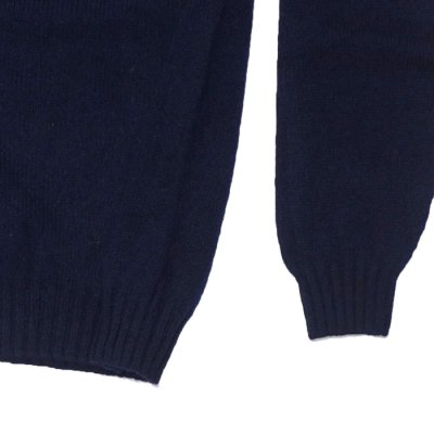 画像5: ★ポイント１０％（12/8迄）INVERALLAN（インバーアラン）Crew Neck Saddle Shoulder Sweater（クルーネックサドルショルダーセーター）"Supersoft Shetland" / New Navy（ニューネイビー）
