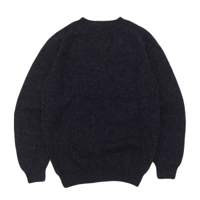 画像2: INVERALLAN（インバーアラン）Crew Neck Saddle Shoulder Sweater（クルーネックサドルショルダーセーター）”Supersoft Shetland” / Charcoal（チャコールグレー）