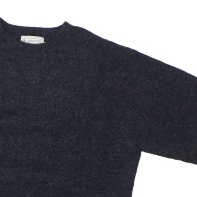 画像4: ★ポイント１０％（12/8迄）INVERALLAN（インバーアラン）Crew Neck Saddle Shoulder Sweater（クルーネックサドルショルダーセーター）”Supersoft Shetland” / Charcoal（チャコールグレー）