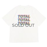 blurhms ROOTSTOCK（ブラームスルーツストック）Print Tee STANDARD（プリントTシャツ"スタンダード"）"JD TOTAL TOTAL TOTAL" / Ivory（アイボリー）