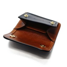 他の写真3: WILD SWANS（ワイルドスワンズ）TONGUE（タング）マルチコインケース/Navy（ネイビー）"シェルコードバン"×Camel（キャメル）"サドルプルアップ"
