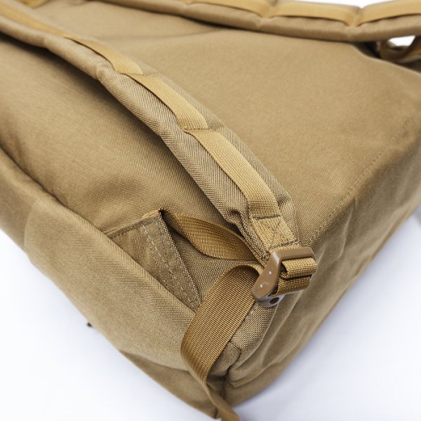 画像7: 『OUTLET』MIS(エムアイエス)DAYPACK(デイパック)"CORDURA 1000D" / Coyote Brown(コヨーテブラウン) (7)