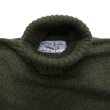 画像7: INVERALLAN（インバーアラン）Roll Neck Saddle Shoulder Sweater（ロールネックサドルショルダーセーター）Geelong Lambswool/Loden Green（ローデングリーン） (7)