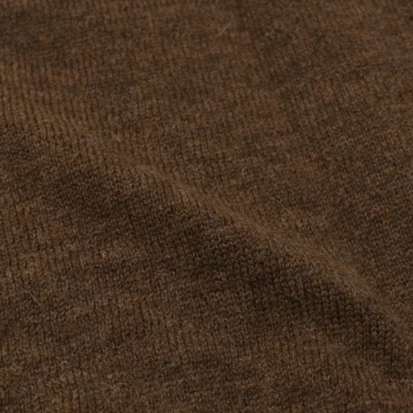 画像6: INVERALLAN(インバーアラン)Crew Neck Saddle Shoulder Sweater(クルーネックサドルショルダーセーター)"Voe True Shetland" / Moorit(ムーリット)※サイズ40のみ (6)