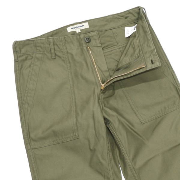 画像3: F.O.B FACTORY(エフオービーファクトリー)BAKER PANTS(ベイカーパンツ)"Vatdye Back Sateen" / Olive(オリーブ)【裾上げ無料】 (3)