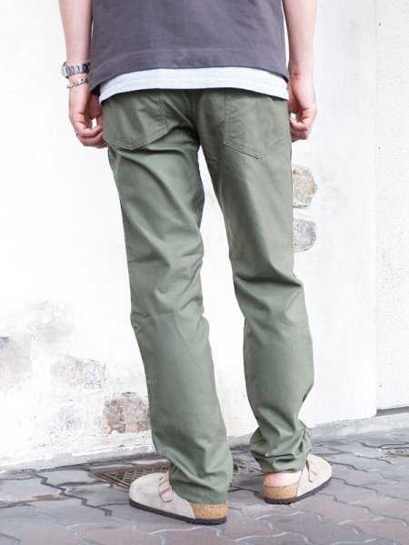 画像10: F.O.B FACTORY(エフオービーファクトリー)BAKER PANTS(ベイカーパンツ)"Vatdye Back Sateen" / Olive(オリーブ)【裾上げ無料】 (10)