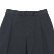 画像2: *A VONTADE（アボンタージ）1 Tuck Easy Trousers（1タックイージートラウザーズ）”Original Yarn Dyed Gabardine" / Deep Navy（ディープネイビー）【裾上げ無料】 (2)