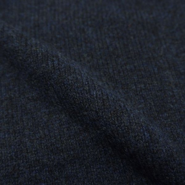 画像6: INVERALLAN（インバーアラン）Roll Neck Saddle Shoulder Sweater（ロールネックサドルショルダーセーター）"Geelong Lambswool" / Cosmos（ミッドナイトネイビー） (6)