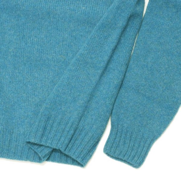 画像5: INVERALLAN（インバーアラン）Crew Neck Saddle Shoulder Sweater（クルーネックサドルショルダーセーター）"Supersoft Shetland" / Pennan Bay（ブルー） (5)