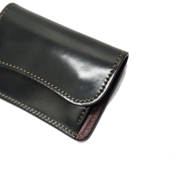 画像3: WILD SWANS(ワイルドスワンズ)Tongue(タング)マルチコインケース/ブラック"シェルコードバン"×バーガンディ"型押しイングリッシュブライドル" (3)