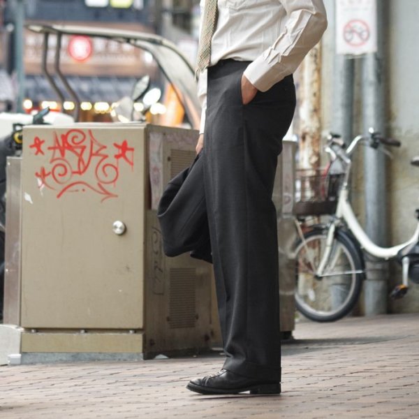 画像11: J.PRESS（J.プレス）PIPED STEM TROUSERS（パイプドステムトラウザー）"PEPPIN MERINO SAXONY" / Charcoal（チャコールグレー） (11)