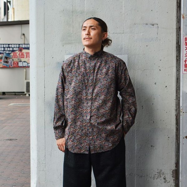 画像7: ＜30%OFF＞ENGINEERED GARMENTS（エンジニアードガーメンツ）Wing Collar Shirt（ウィングカラーシャツ）"Cotton Paisley" / Black×Red（ブラック×レッド）※Mサイズ（JP:L）のみ (7)
