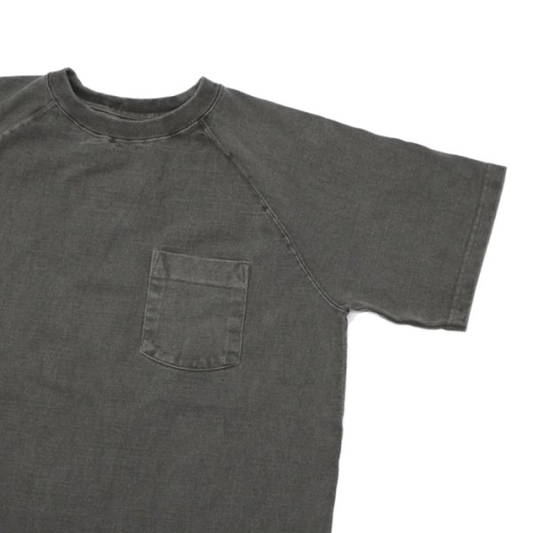 画像4: Good On(グッドオン)Short Sleeve Heavy Raglan Pocket Tee(ショートスリーブヘビーラグランポケットTシャツ)"Pigment Dye" / Black(ブラック) (4)