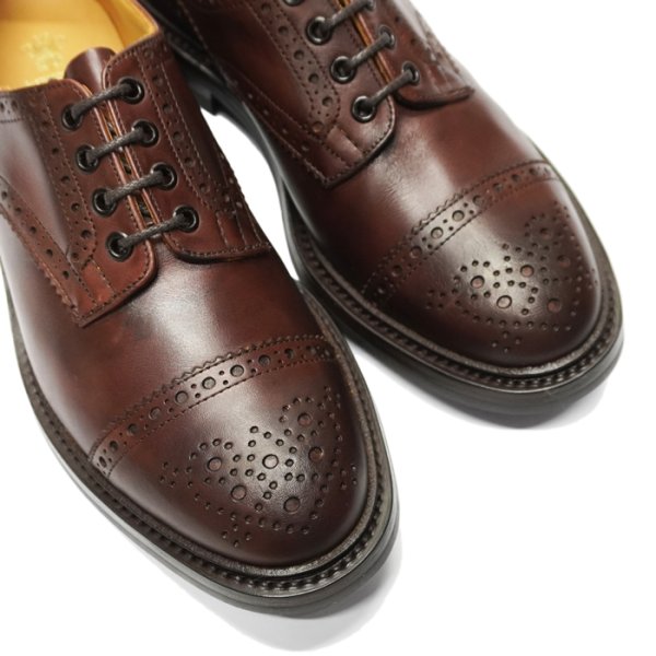 画像6: Tricker's(トリッカーズ)キャップトゥブローグシューズ(ダイナイトソール)/Burgundy Burnished(バーガンディバーニッシュド) (6)