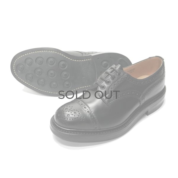 画像2: Tricker's（トリッカーズ）キャップトゥブローグシューズ（ダイナイトソール）/Black Box Calf（ブラックボックスカーフ） (2)