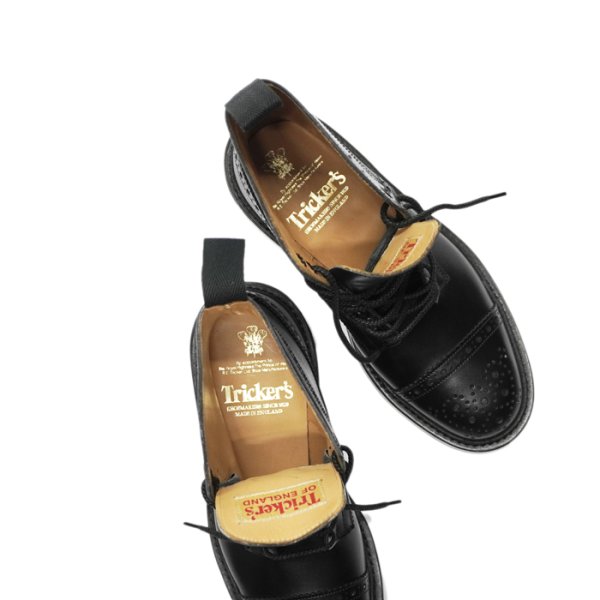 画像7: Tricker's(トリッカーズ)キャップトゥブローグブーツ(ダイナイトソール)/Black Box Calf(ブラックボックスカーフ) (7)