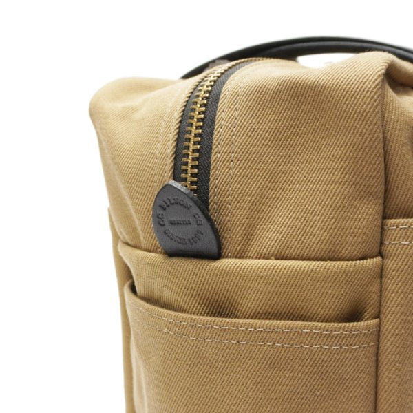 画像4: FILSON(フィルソン)TOTE BAG WITH ZIPPER(ジッパー付トートバッグ)/ TAN(タン) (4)