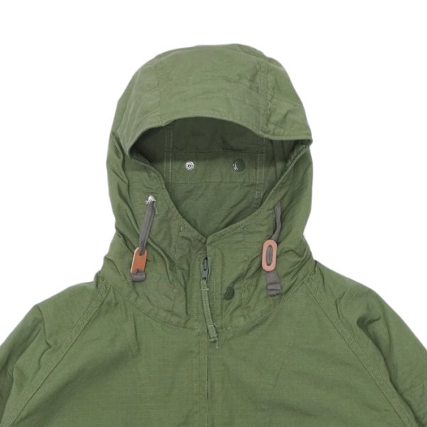 画像4: 【PointUp10%11/10迄】ENGINEERED GARMENTS(エンジニアードガーメンツ)Atlantic Parka(アトランティックパーカ)"Cotton Rip Stop" / Olive(オリーブ) (4)