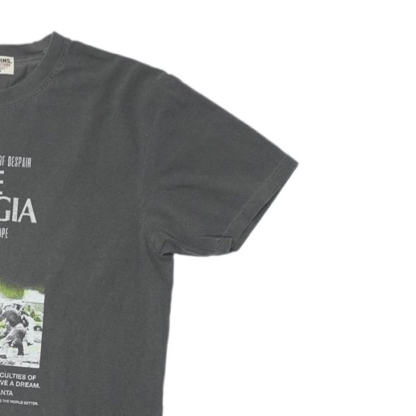 画像4: BARNS OUTFITTERS (バーンズアウトフィッターズ) Re:Producter S/S Print T-Shirt(リプロダクターS/SプリントTシャツ)”GEORGIA?/ Black(ブラック) (4)