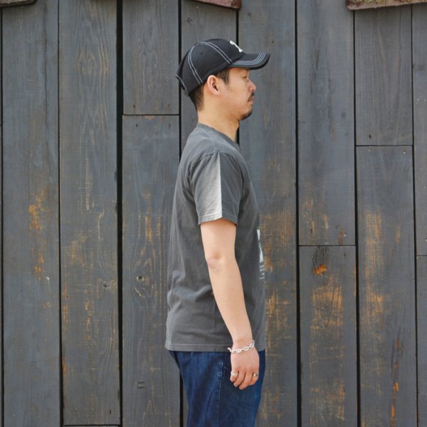 画像8: BARNS OUTFITTERS (バーンズアウトフィッターズ) Re:Producter S/S Print T-Shirt(リプロダクターS/SプリントTシャツ)”GEORGIA?/ Black(ブラック) (8)