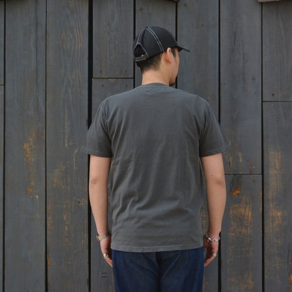 画像9: BARNS OUTFITTERS (バーンズアウトフィッターズ) Re:Producter S/S Print T-Shirt(リプロダクターS/SプリントTシャツ)”GEORGIA?/ Black(ブラック) (9)