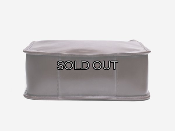 画像4: BEORMA（ベオーマ）The Bodleian（ボドリアン）"Bridle Leather Tote Bag" / Dark Brown（ダークブラウン） (4)