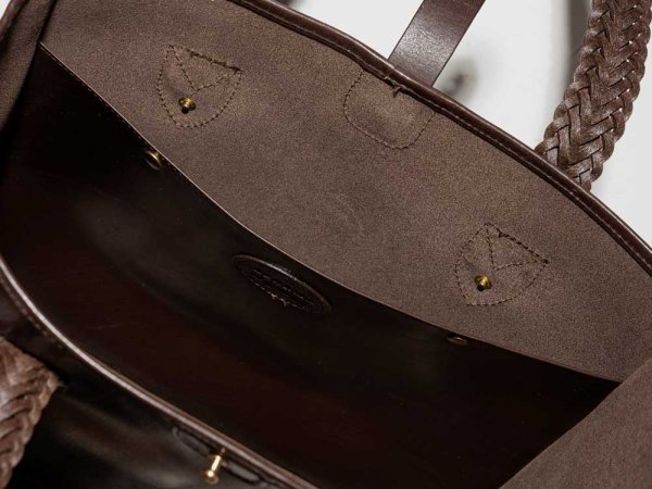 画像7: BEORMA(ベオーマ)The Bodleian(ボドリアン)"Bridle Leathe Tote Bag" / Black(ブラック) (7)