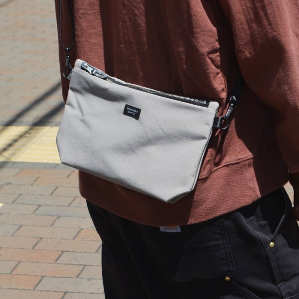 画像9: STANDARD SUPPLY(スタンダードサプライ)W ZIP SHOULDER M(ダブルジップショルダー”M”)Cotton Nylon "SIMPLICITY" / Mocha(モカ)・Navy(ネイビー) (9)