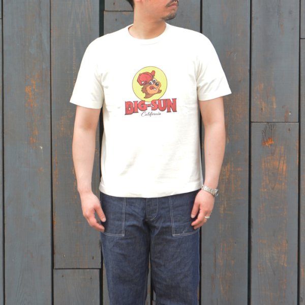 画像7: BARNS OUTFITTERS (バーンズアウトフィッターズ) "STANDARD" TSURI-AMI Crew Print T-Shirt (吊り編みクループリントTシャツ)"BIG-SUN" / Grey (グレー) (7)