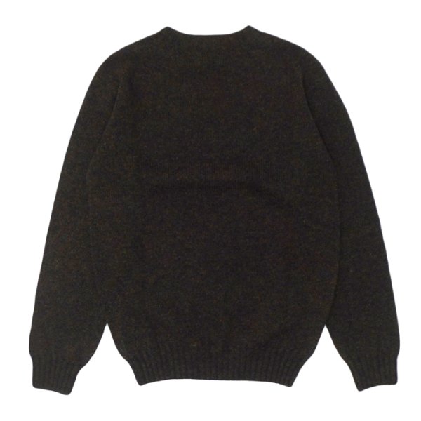 画像2: INVERALLAN（インバーアラン）Crew Neck Saddle Shoulder Sweater（クルーネックサドルショルダーセーター）"Supersoft Shetland" / Carbo（カーボ：ブラウン系） (2)