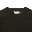 画像3: INVERALLAN（インバーアラン）Crew Neck Saddle Shoulder Sweater（クルーネックサドルショルダーセーター）"Supersoft Shetland" / Carbo（カーボ：ブラウン系） (3)