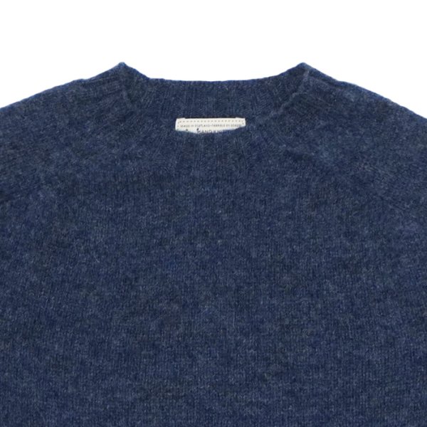 画像3: INVERALLAN(インバーアラン)Crew Neck Saddle Shoulder Sweater(クルーネックサドルショルダーセーター)”Supersoft Shetland" / Denim(デニム) (3)