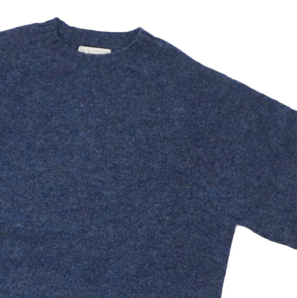 画像4: INVERALLAN(インバーアラン)Crew Neck Saddle Shoulder Sweater(クルーネックサドルショルダーセーター)”Supersoft Shetland" / Denim(デニム) (4)