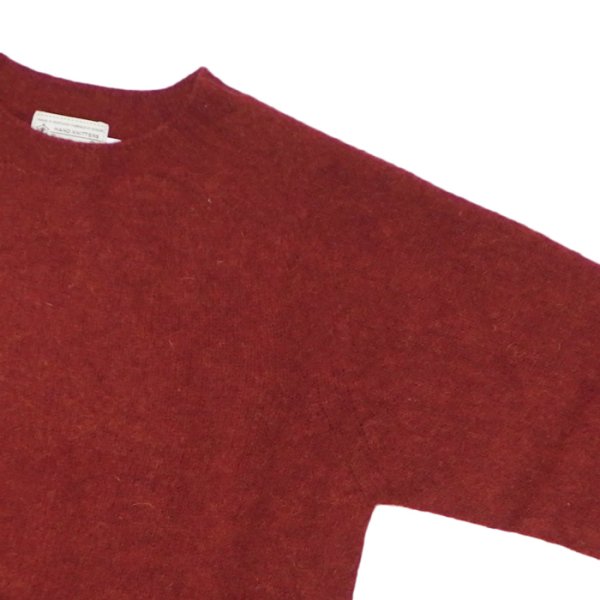 画像4: INVERALLAN(インバーアラン)Crew Neck Saddle Shoulder Sweater(クルーネックサドルショルダーセーター)"Supersoft Shetland" / Blaze(ダークレッド) (4)