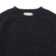 画像3: INVERALLAN（インバーアラン）Crew Neck Saddle Shoulder Sweater（クルーネックサドルショルダーセーター）”Supersoft Shetland” / Charcoal（チャコールグレー） (3)